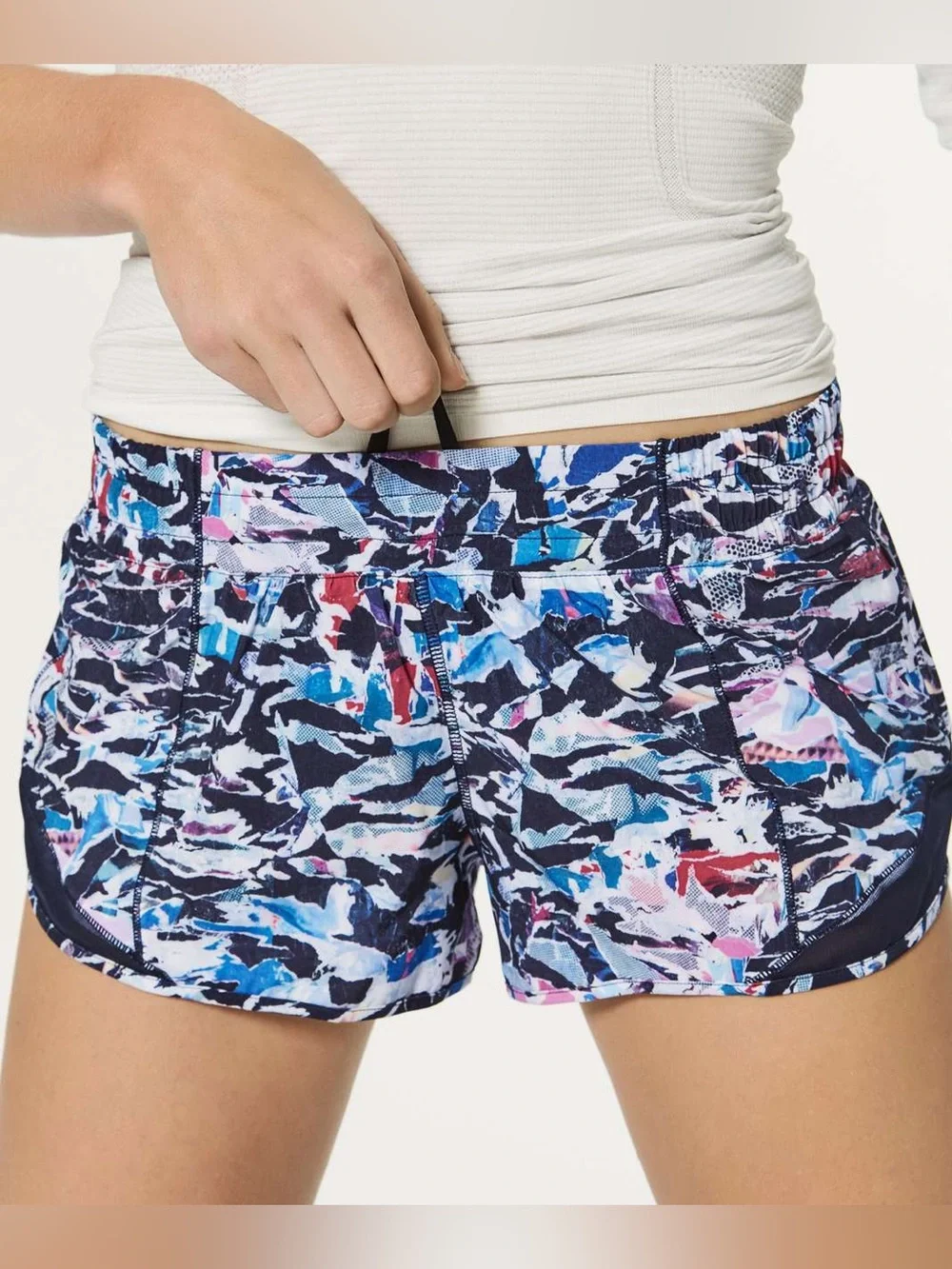 Lululemon Hotty Hot shorts culture clash multi black running activewear gym 10